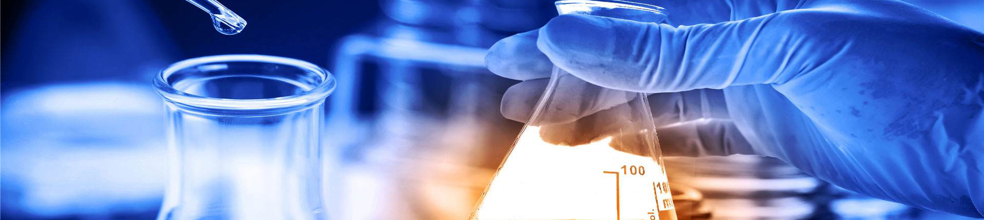 鹽城市飛龍油脂有限公司主要生產(chǎn)銷售的產(chǎn)品包括:聚合甘油、動植物油酸、脫模油、合脂油等